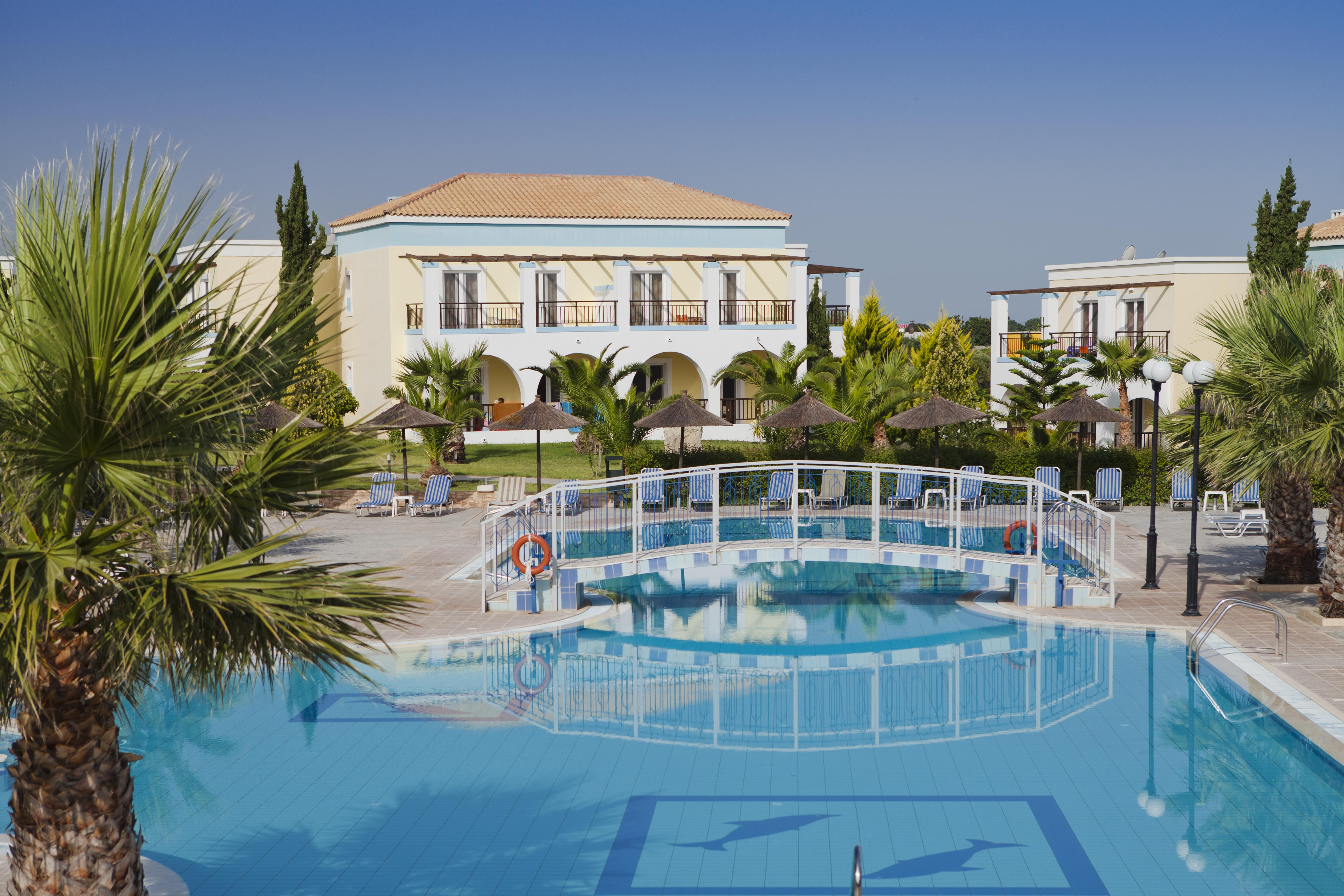 Corali Hotel Tigkaki  Bagian luar foto