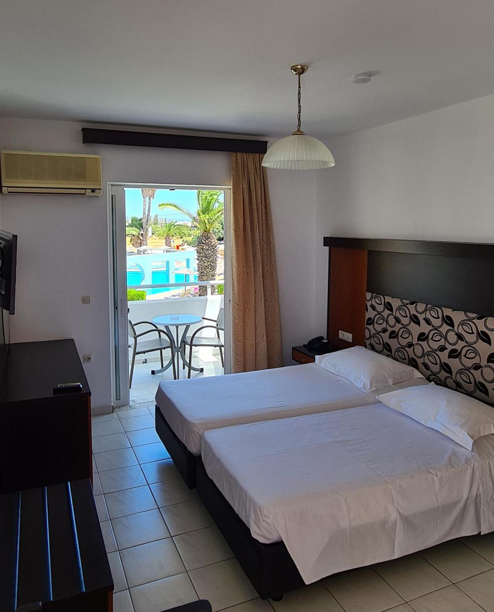 Corali Hotel Tigkaki  Bagian luar foto