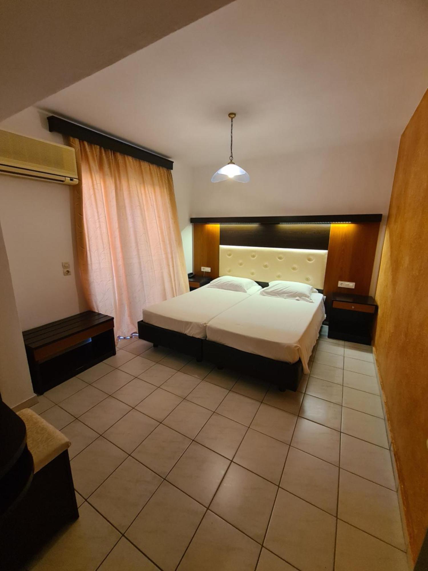 Corali Hotel Tigkaki  Bagian luar foto